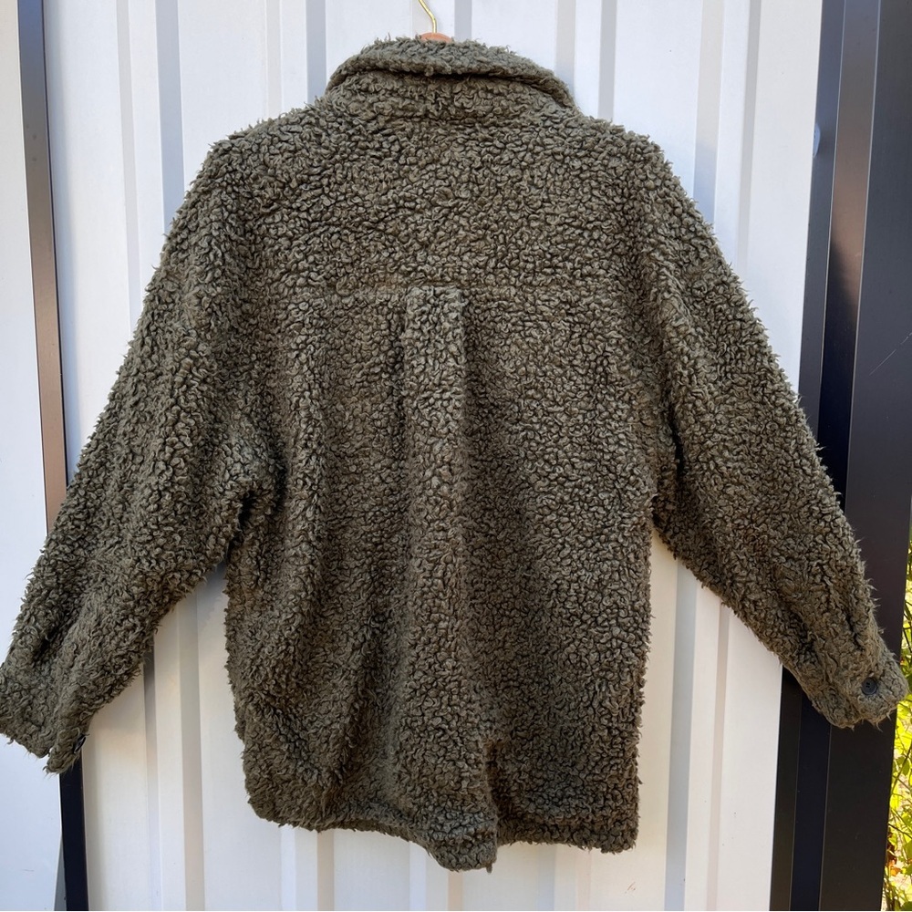 Urban Outfitters Palmer Sherpa Shirt Jacket Sweater Green Womens Small S - Picture 4 of 16